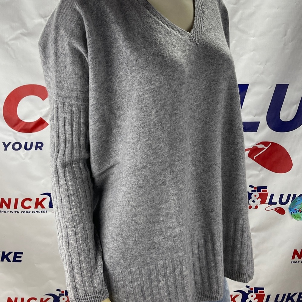 NAADAM Gray V-Neck Cashmere Blend Sweater